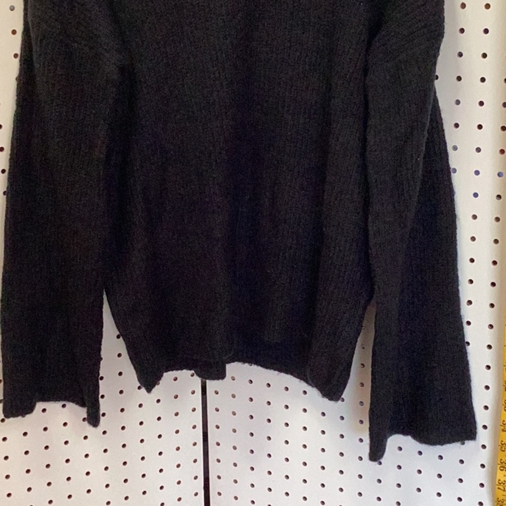 Sweater - Picture 2 of 4